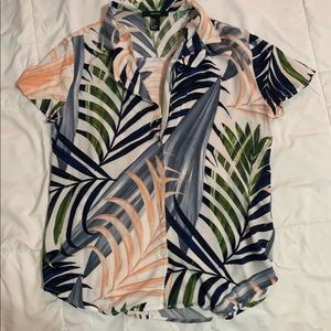 Cute button down forever 21 top